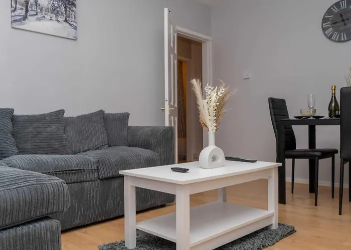 Cosy 2 Bedroom Home In Coventry