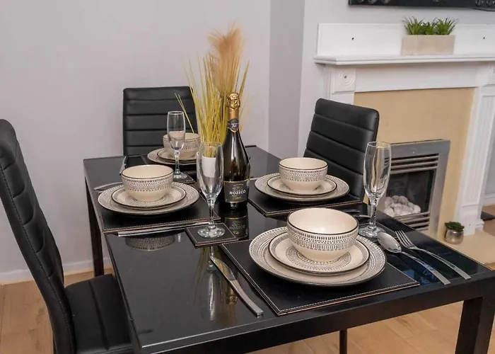Cosy 2 Bedroom Home In Coventry